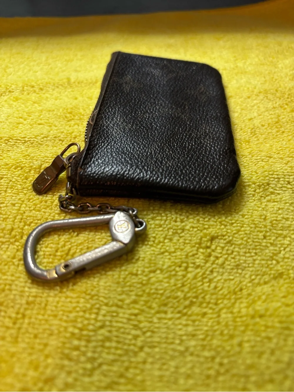 Authentic Louis Vuitton Pochette Clés Key Pouch / Keychain Wallet – Monogram
